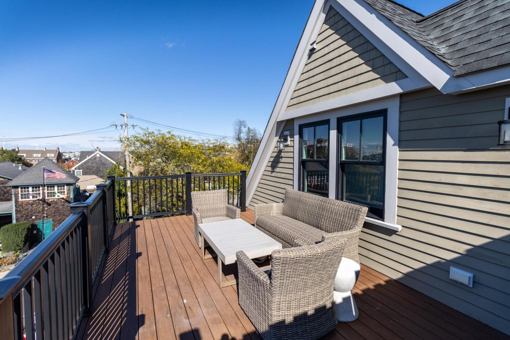 فيلا The Newport Lofts - 595 Thames Street المظهر الخارجي الصورة