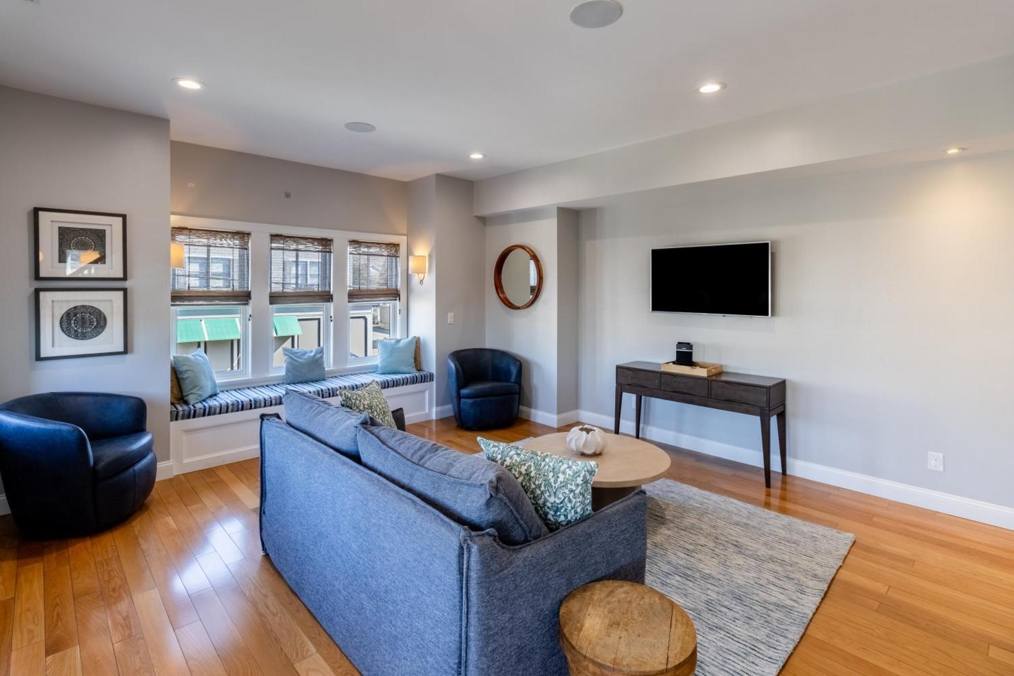 فيلا The Newport Lofts - 595 Thames Street المظهر الخارجي الصورة